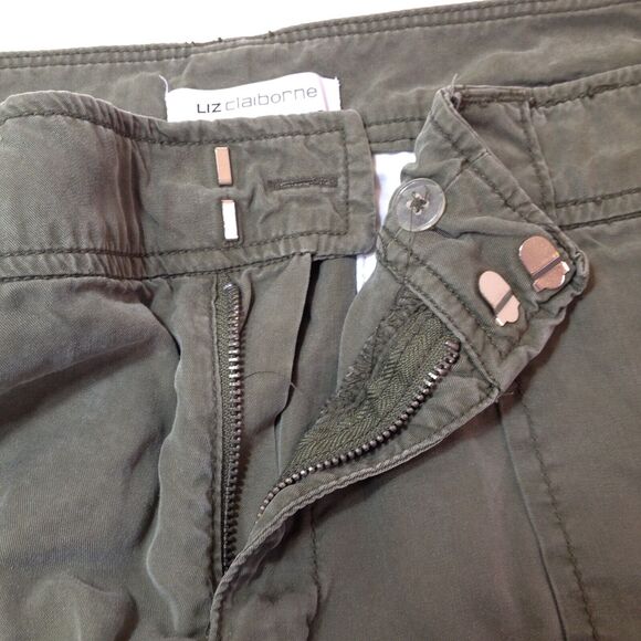 Vintage Womans Liz Claiborne Soft Tencel Brown Shorts Size 12 - Picture 6 of 8